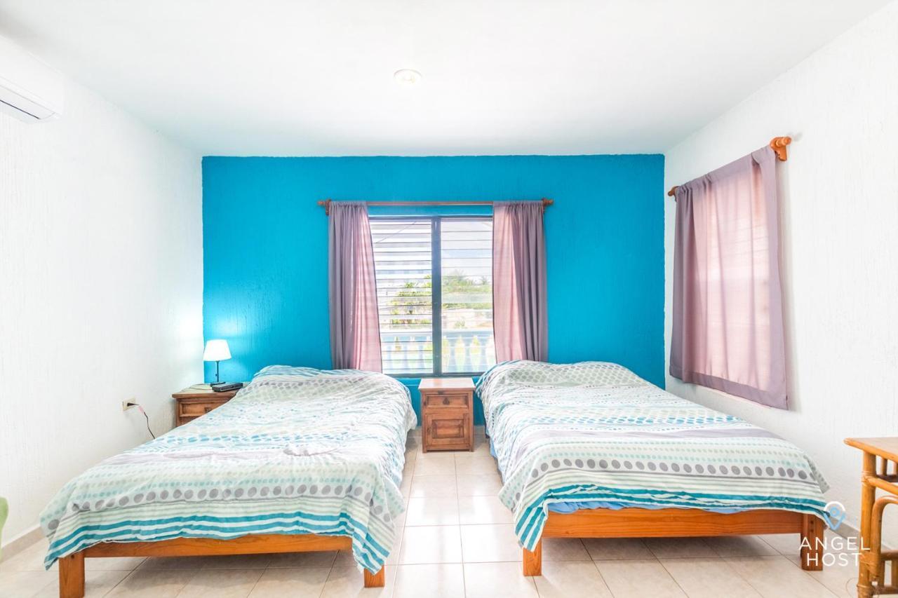 Malecon Beach House In Progreso 1 Block From Beach المظهر الخارجي الصورة