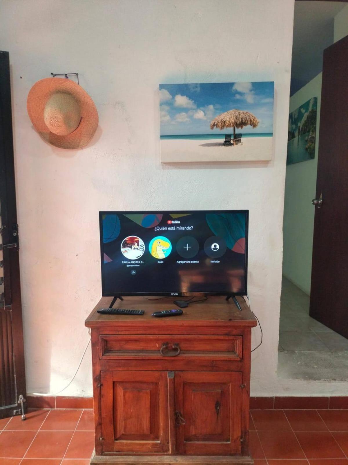 Malecon Beach House In Progreso 1 Block From Beach المظهر الخارجي الصورة