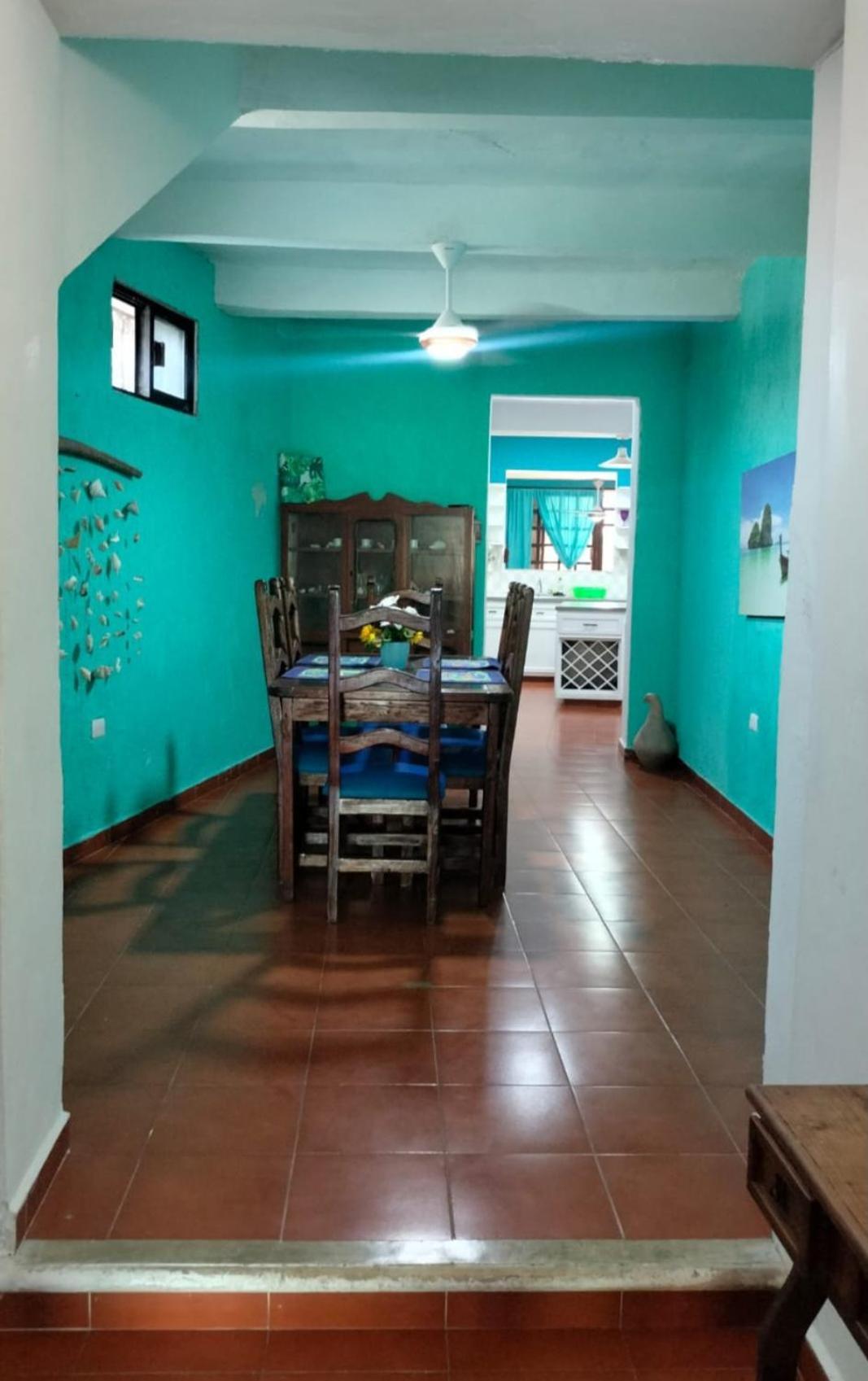 Malecon Beach House In Progreso 1 Block From Beach المظهر الخارجي الصورة