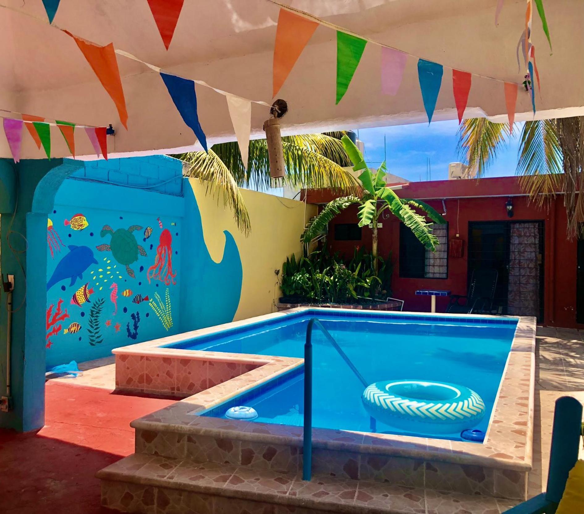 Malecon Beach House In Progreso 1 Block From Beach المظهر الخارجي الصورة