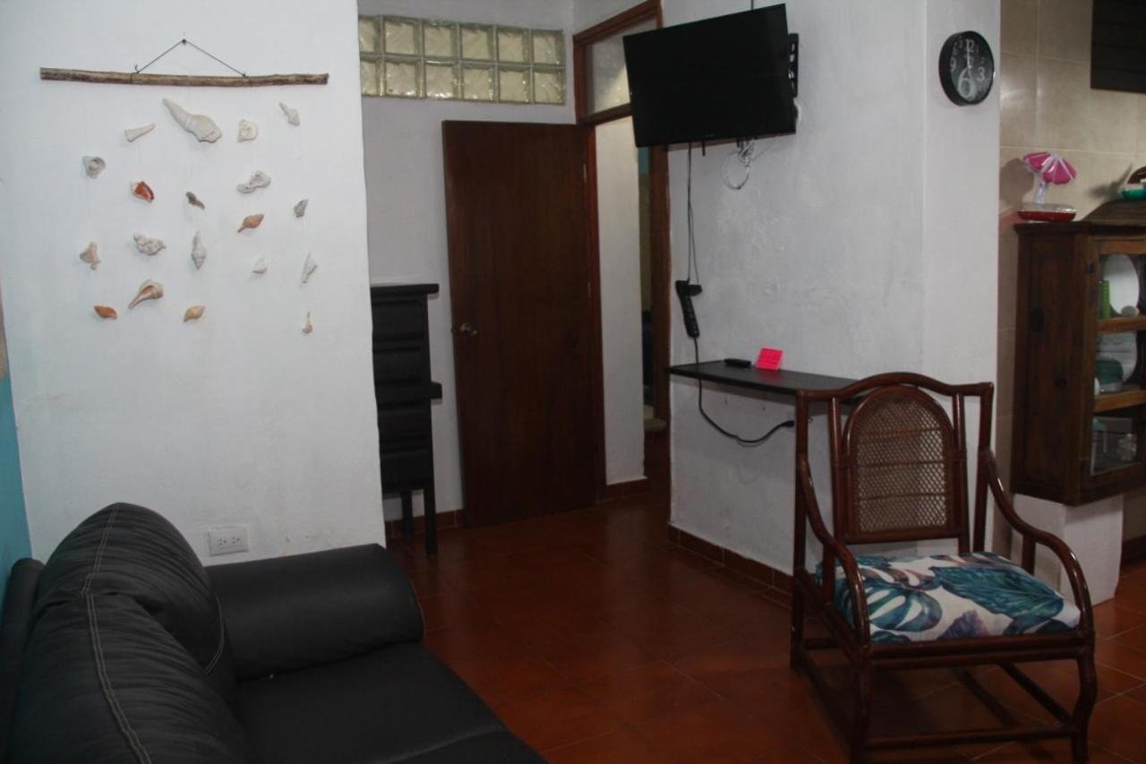 Malecon Beach House In Progreso 1 Block From Beach المظهر الخارجي الصورة